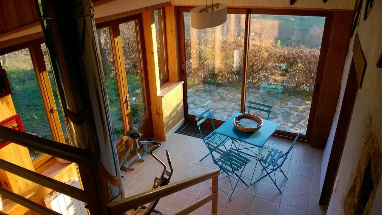 Gite " Oree Des Bois" Vertolaye Exterior photo